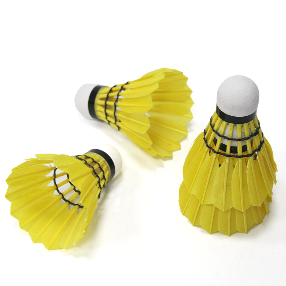 Kleurrijke custom badmintonshu - Badminton Shuttlecock recensie en prijs